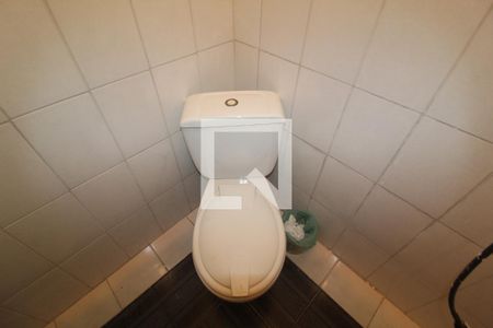 Casa à venda com 223m², 2 quartos e 3 vagasBanheiro serviço