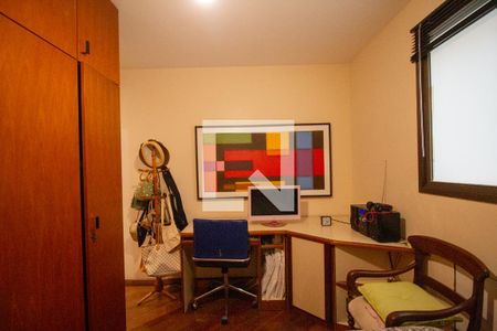 Apartamento à venda com 150m², 4 quartos e 3 vagas Apartamento à venda com 150m², 4 quartos e 3 vagasSuíte 3