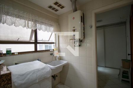 Apartamento à venda com 150m², 4 quartos e 3 vagas Apartamento à venda com 150m², 4 quartos e 3 vagasÁrea de Serviço