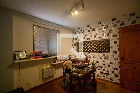 Apartamento à venda com 150m², 4 quartos e 3 vagas Apartamento à venda com 150m², 4 quartos e 3 vagasSuíte 2