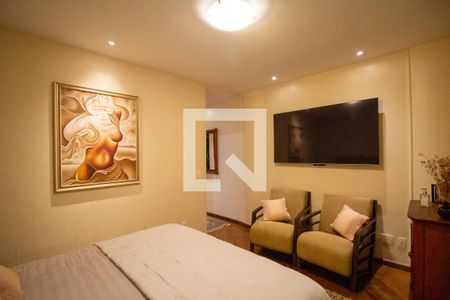 Apartamento à venda com 150m², 4 quartos e 3 vagas Apartamento à venda com 150m², 4 quartos e 3 vagasSuíte 1