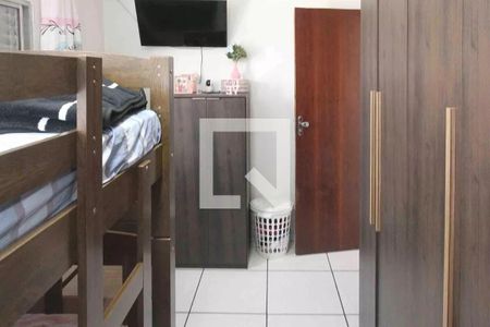 Quarto 2 de casa para alugar com 2 quartos, 150m² em Vila Industrial, São Paulo