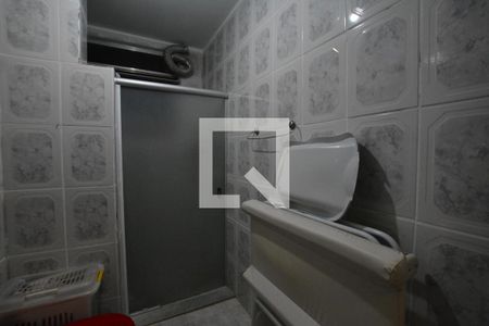 Apartamento à venda com 76m², 3 quartos e sem vagaBanheiro