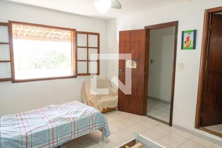 Casa à venda com 400m², 4 quartos e 2 vagas Casa à venda com 400m², 4 quartos e 2 vagasSuite