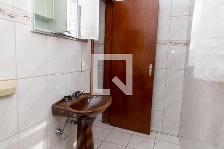 Casa à venda com 225m², 3 quartos e 2 vagasBanheiro 2