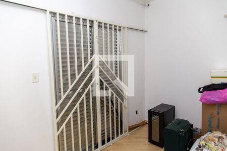 Casa à venda com 225m², 3 quartos e 2 vagasEscritório