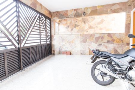 Casa à venda com 225m², 3 quartos e 2 vagasGaragem