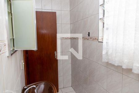 Casa à venda com 225m², 3 quartos e 2 vagasBanheiro 2