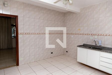 Casa à venda com 225m², 3 quartos e 2 vagasCozinha