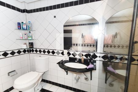 Apartamento à venda com 95m², 3 quartos e sem vaga Apartamento à venda com 95m², 3 quartos e sem vagaBanheiro