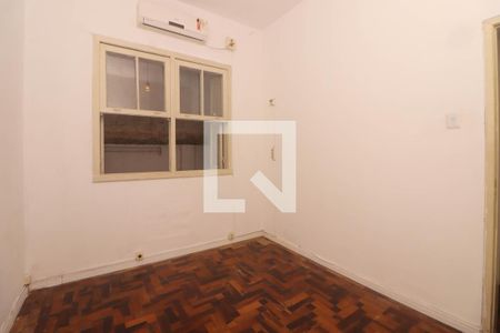 Quarto 1 de apartamento para alugar com 2 quartos, 62m² em Petrópolis, Porto Alegre
