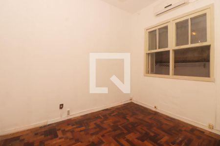 Quarto 1 de apartamento para alugar com 2 quartos, 62m² em Petrópolis, Porto Alegre