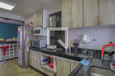 Apartamento à venda com 144m², 4 quartos e 2 vagasCozinha