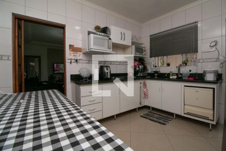 Casa à venda com 370m², 5 quartos e 2 vagas Casa à venda com 370m², 5 quartos e 2 vagasCozinha