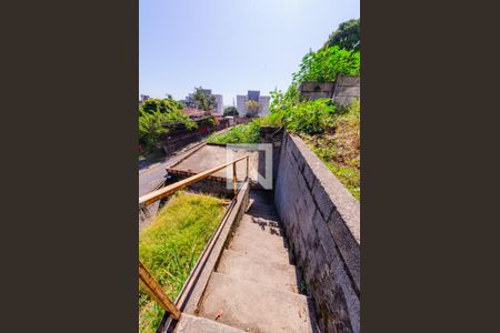 Casa à venda com 190m², 3 quartos e 2 vagas Casa à venda com 190m², 3 quartos e 2 vagasEntrada