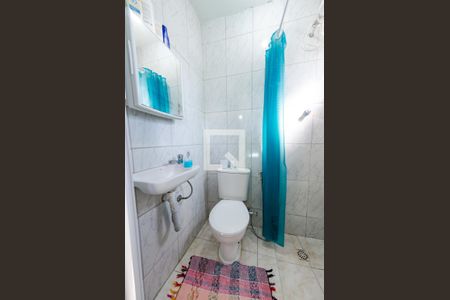 Casa à venda com 190m², 3 quartos e 2 vagas Casa à venda com 190m², 3 quartos e 2 vagasBanheiro da suíte