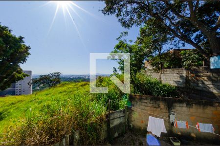 Casa à venda com 190m², 3 quartos e 2 vagas Casa à venda com 190m², 3 quartos e 2 vagasVista