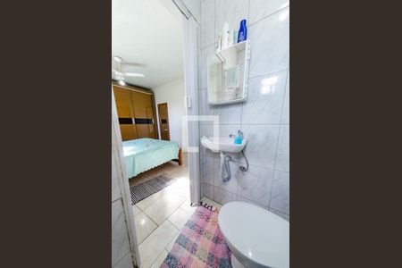 Casa à venda com 190m², 3 quartos e 2 vagas Casa à venda com 190m², 3 quartos e 2 vagasBanheiro da suíte