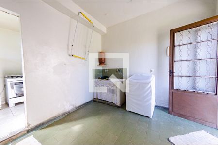 Casa à venda com 190m², 3 quartos e 2 vagas Casa à venda com 190m², 3 quartos e 2 vagasÁrea de serviço