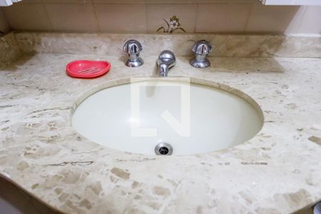 Casa à venda com 380m², 3 quartos e 3 vagas Casa à venda com 380m², 3 quartos e 3 vagasBanheiro