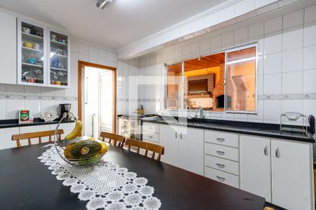 Casa à venda com 380m², 3 quartos e 3 vagas Casa à venda com 380m², 3 quartos e 3 vagasCozinha