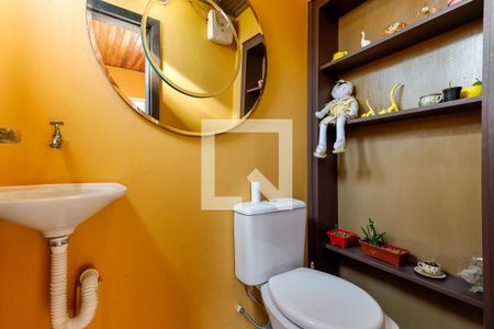 Casa à venda com 380m², 3 quartos e 3 vagas Casa à venda com 380m², 3 quartos e 3 vagasBanheiro da Churrasqueira