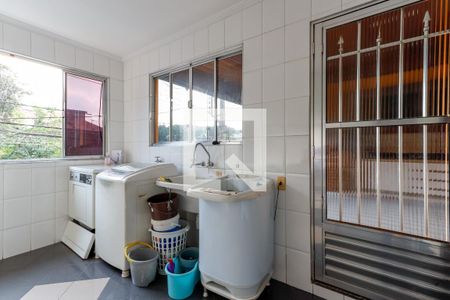 Casa à venda com 380m², 3 quartos e 3 vagas Casa à venda com 380m², 3 quartos e 3 vagasÁrea de Serviço