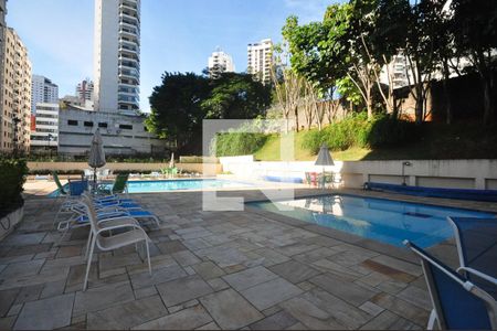 Apartamento à venda com 94m², 3 quartos e 2 vagasPiscina