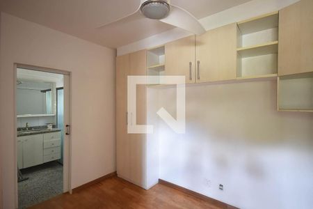 Apartamento à venda com 94m², 3 quartos e 2 vagas Apartamento à venda com 94m², 3 quartos e 2 vagasSuíte