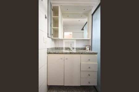 Apartamento à venda com 94m², 3 quartos e 2 vagas Apartamento à venda com 94m², 3 quartos e 2 vagasBanheiro suíte