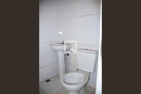 Banheiro de casa para alugar com 1 quarto, 31m² em Paraíso, São Gonçalo