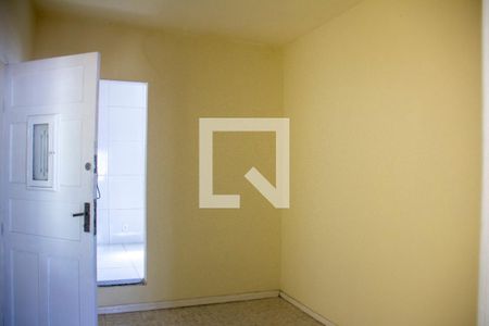 Sala de casa para alugar com 1 quarto, 31m² em Paraíso, São Gonçalo