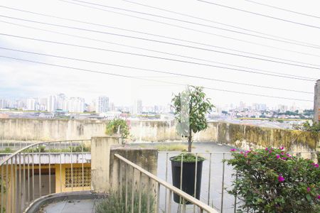 Casa à venda com 330m², 2 quartos e 7 vagas Casa à venda com 330m², 2 quartos e 7 vagasGaragem e área externa