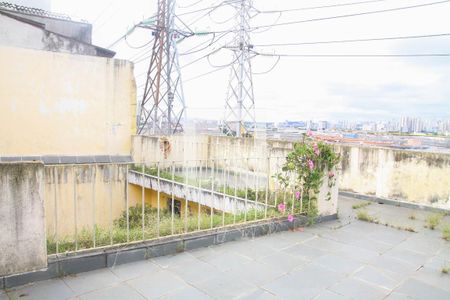 Casa à venda com 330m², 2 quartos e 7 vagas Casa à venda com 330m², 2 quartos e 7 vagasGaragem e área externa