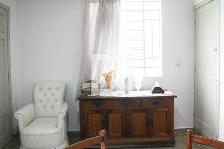 Casa à venda com 330m², 2 quartos e 7 vagas Casa à venda com 330m², 2 quartos e 7 vagasCozinha