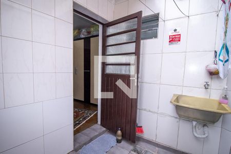 Casa à venda com 92m², 2 quartos e 1 vagaÁrea de Serviço 2