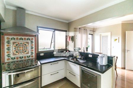 Apartamento à venda com 185m², 3 quartos e 3 vagas Apartamento à venda com 185m², 3 quartos e 3 vagasCozinha