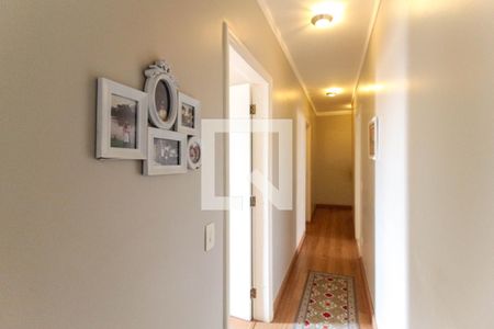 Apartamento à venda com 185m², 3 quartos e 3 vagas Apartamento à venda com 185m², 3 quartos e 3 vagasCorredor