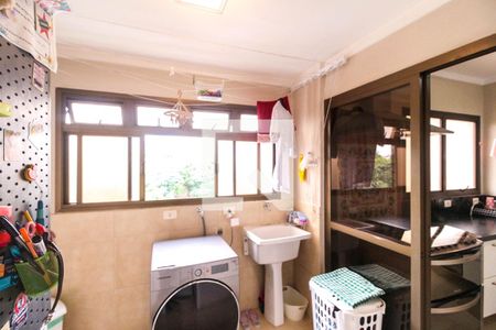 Apartamento à venda com 185m², 3 quartos e 3 vagas Apartamento à venda com 185m², 3 quartos e 3 vagasÁrea de Serviço