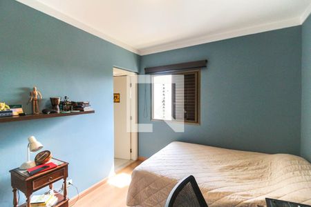 Apartamento à venda com 185m², 3 quartos e 3 vagas Apartamento à venda com 185m², 3 quartos e 3 vagasSuíte 2