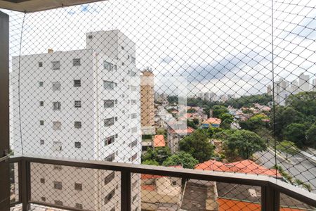 Apartamento à venda com 185m², 3 quartos e 3 vagas Apartamento à venda com 185m², 3 quartos e 3 vagasVaranda da Suíte 1