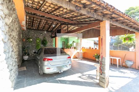 Casa à venda com 279m², 3 quartos e 1 vaga Casa à venda com 279m², 3 quartos e 1 vagaGaragem