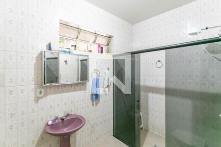 Casa à venda com 279m², 3 quartos e 1 vaga Casa à venda com 279m², 3 quartos e 1 vagaBanheiro Social