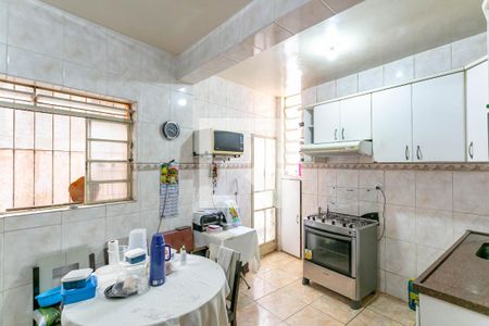 Casa à venda com 279m², 3 quartos e 1 vaga Casa à venda com 279m², 3 quartos e 1 vagaCozinha