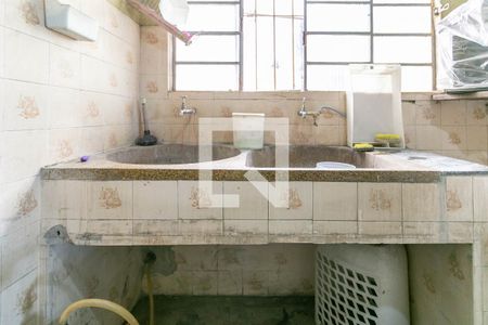 Casa à venda com 279m², 3 quartos e 1 vaga Casa à venda com 279m², 3 quartos e 1 vagaLavanderia