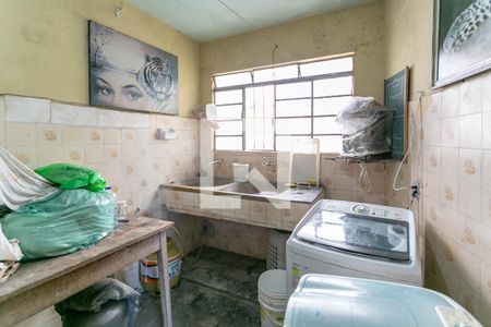 Casa à venda com 279m², 3 quartos e 1 vaga Casa à venda com 279m², 3 quartos e 1 vagaLavanderia