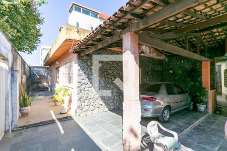 Casa à venda com 279m², 3 quartos e 1 vaga Casa à venda com 279m², 3 quartos e 1 vagaGaragem