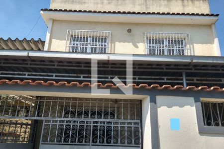 Casa à venda com 55m², 1 quarto e sem vaga Casa à venda com 55m², 1 quarto e sem vagaFachada