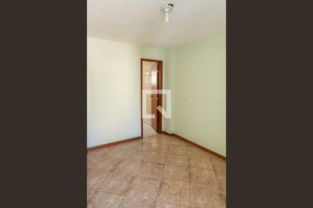 Apartamento à venda com 95m², 2 quartos e 1 vaga Apartamento à venda com 95m², 2 quartos e 1 vagaSuíte