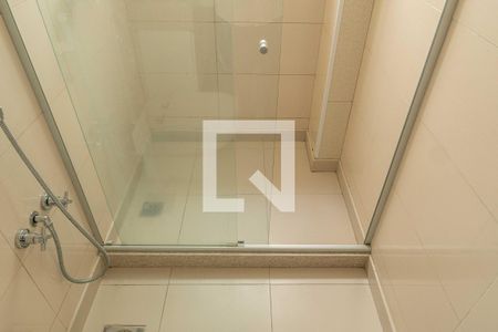 Apartamento à venda com 95m², 2 quartos e 1 vaga Apartamento à venda com 95m², 2 quartos e 1 vagaBanheiro da Suíte